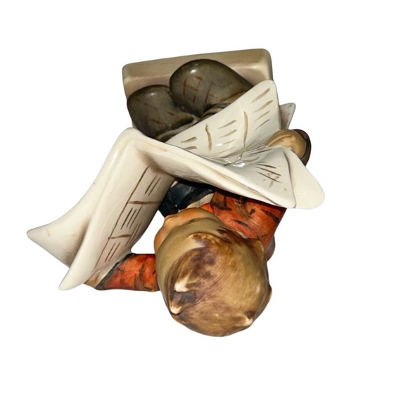 M.J.HUMMEL Latest News Young boy readying the newspaper Collectible Figurine - Picture 7 of 12